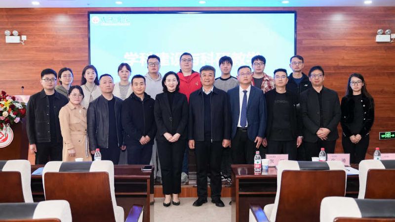 把脈學(xué)科發(fā)展 點(diǎn)亮科研新路——張明教授為延安大學(xué)咸陽醫(yī)院傳經(jīng)送寶